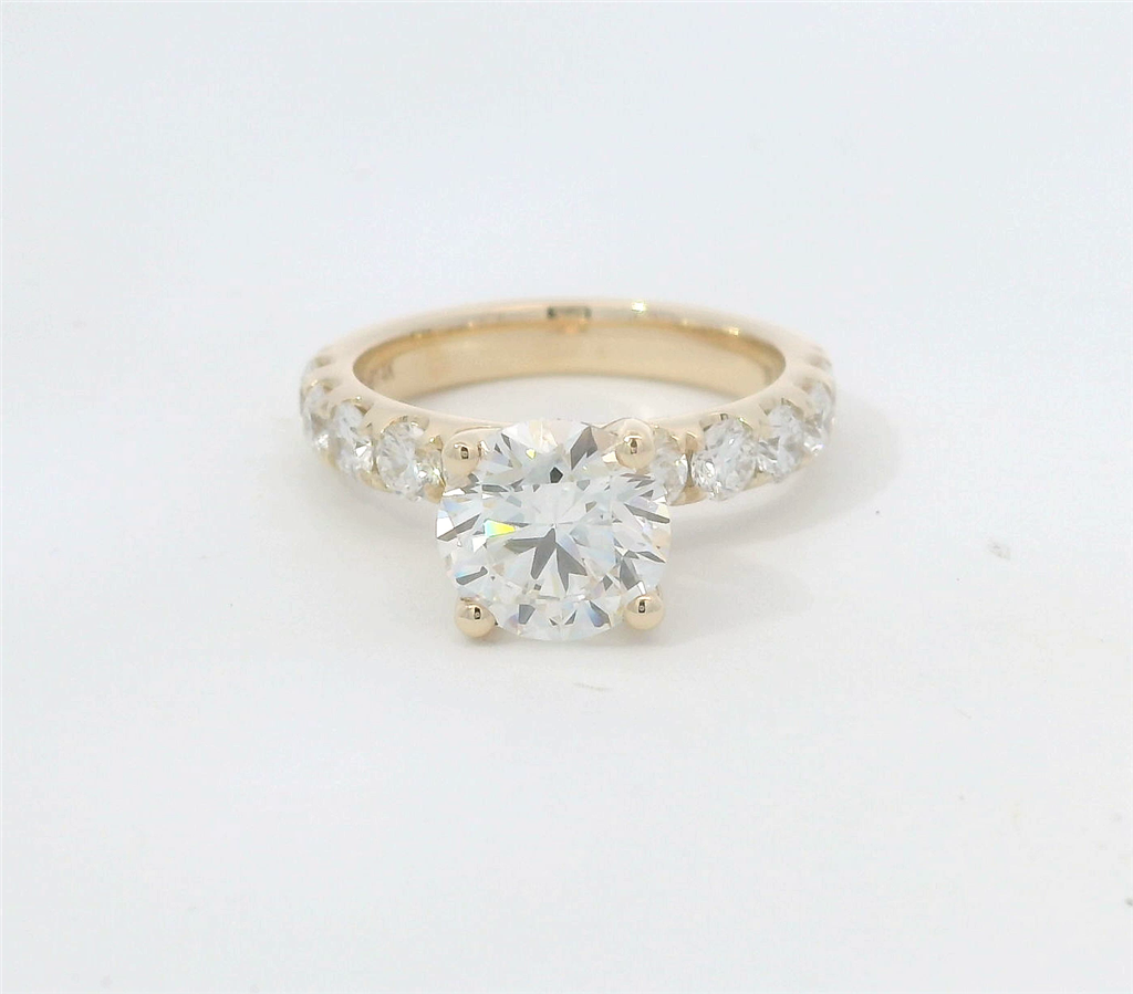 14K Yellow Gold 3.04 CTTW Lab Grown Diamond Round Shaped Engagment Ring.