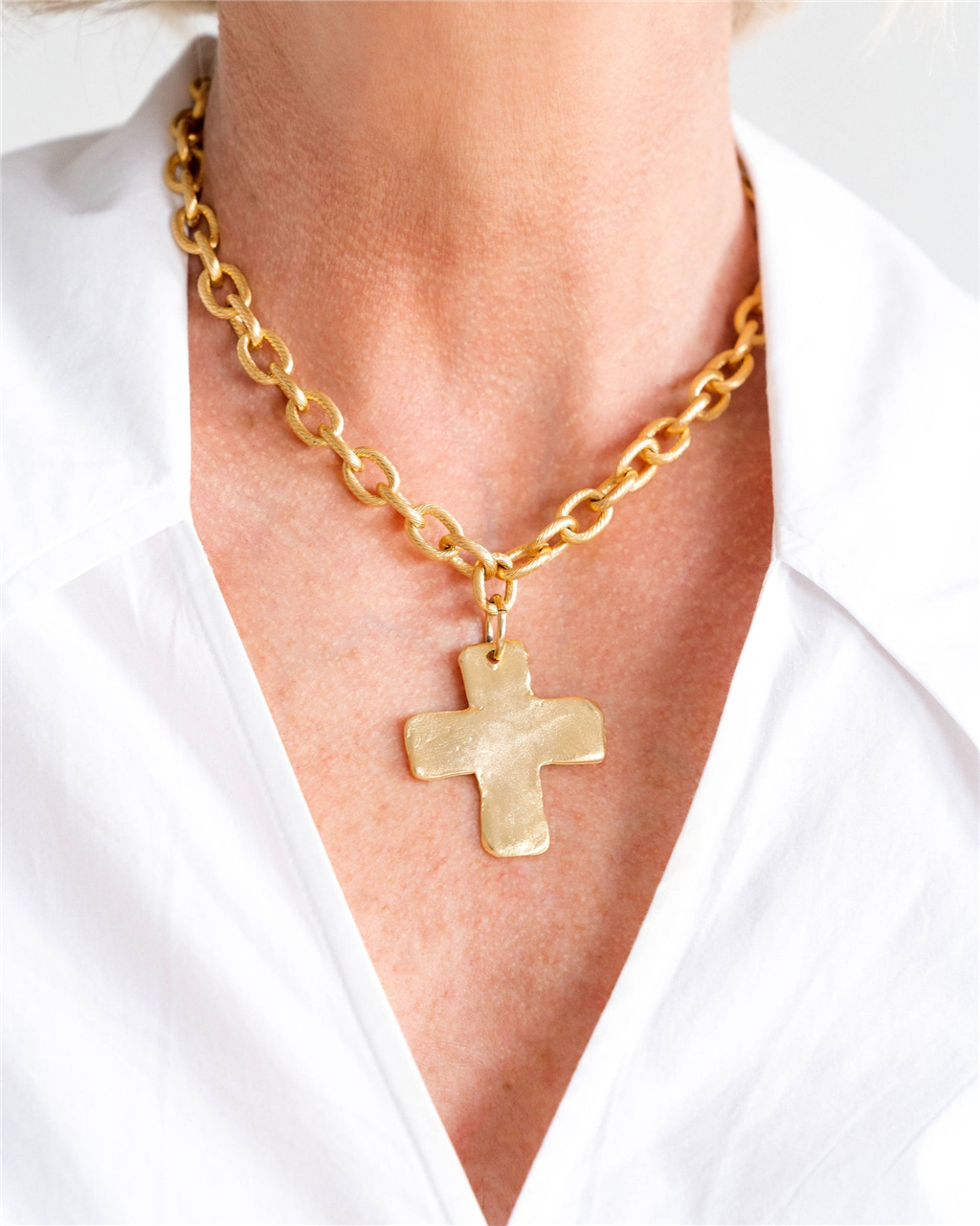 Susan Shaw Solid Cross Necklace