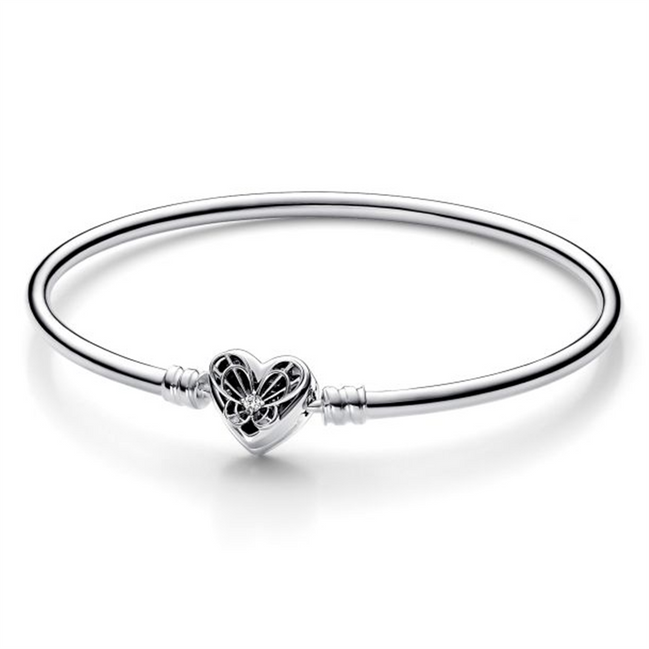 Pandora Moments Heart And Butterfly Bangle Charm Bracelet Size 17