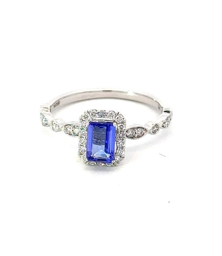 14K White Gold And Tanzanite Diamond Ring
