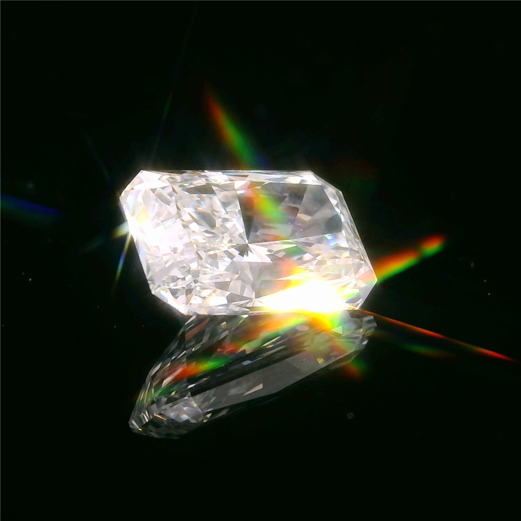 2.01 Ctw G Vs1 Lab Grown Radiant Cut Diamond
