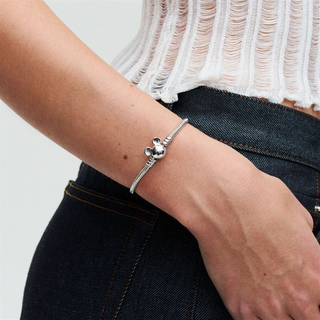Pandora Moments Disney Mickey Mouse Clasp Snake Chain Bracelet Size 19