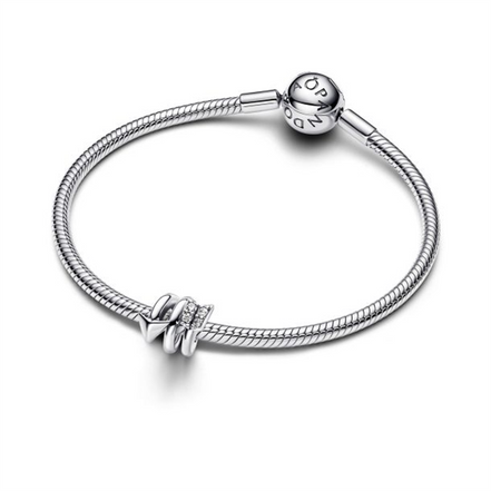 Pandora Moments Twisting Arrow Charm