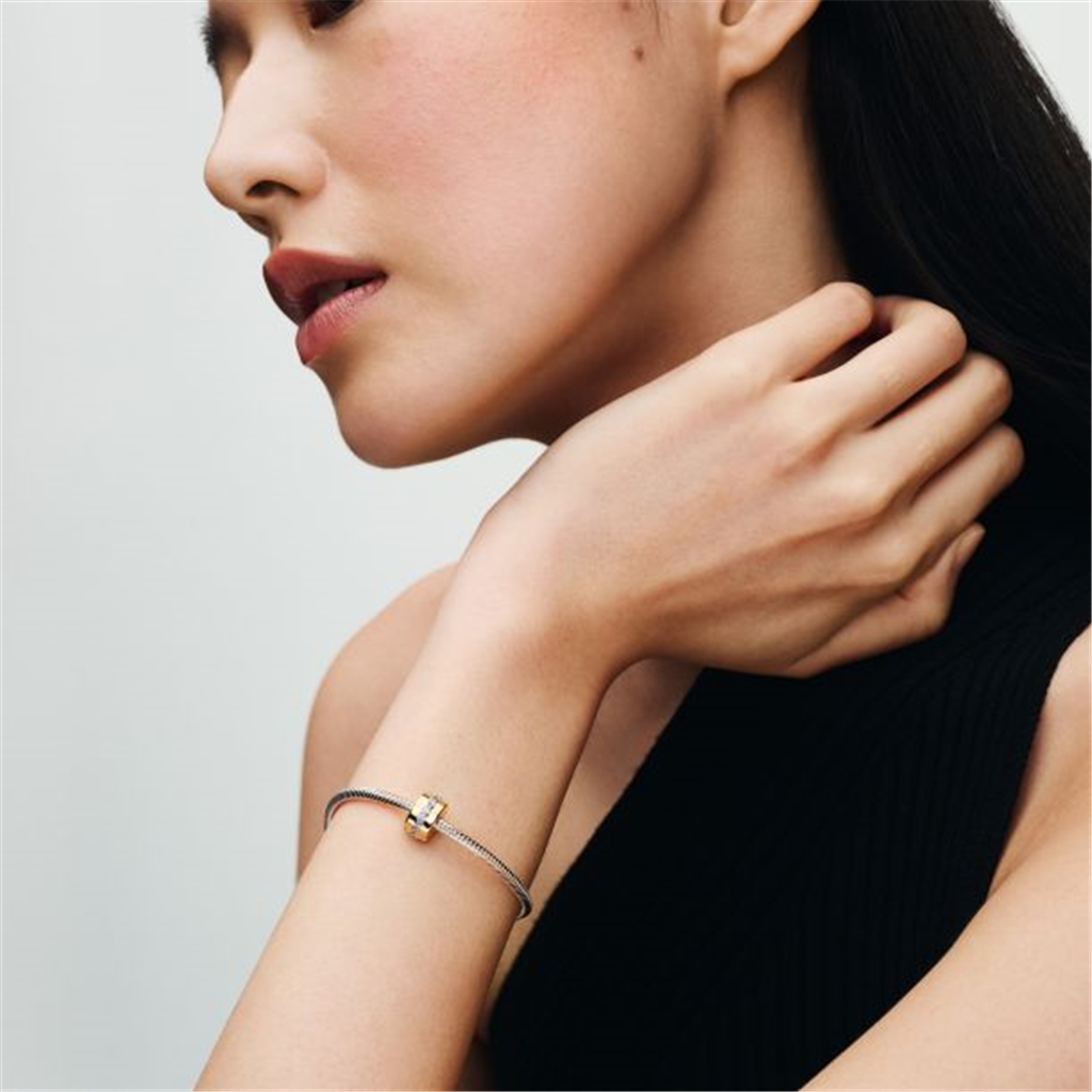 Pandora Moments Clear Sparkling Row Clip Gold-Plated Charm
