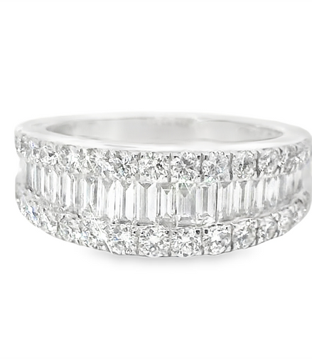 14K Gold Baguette And Diamond Fashion Ring