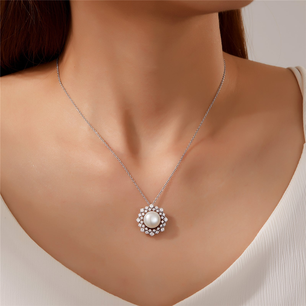 Cultured Freshwater Pearl Necklace