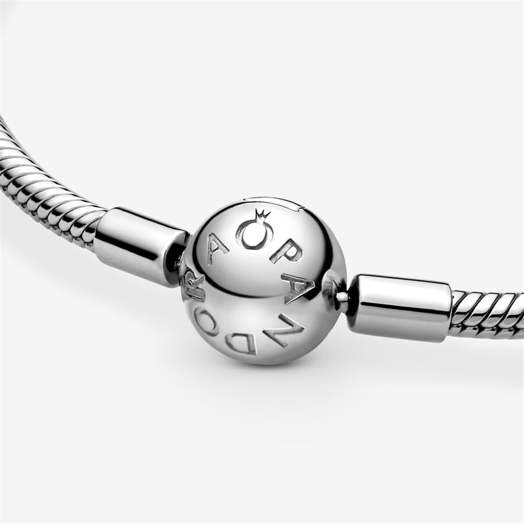 Pandora Moments Round Clasp Snake Chain Bracelet Size 18