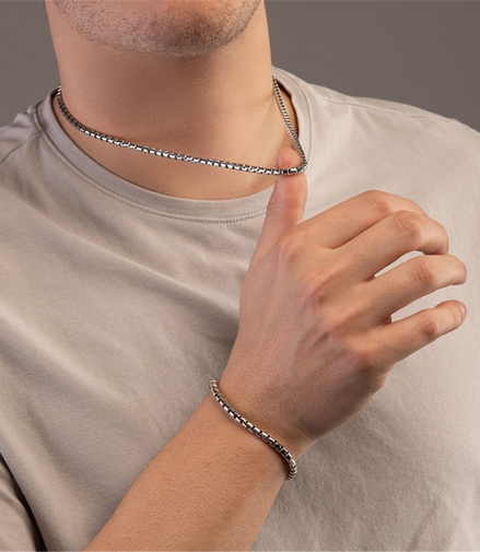 Desmos Men's Rhodium Plated Venetian Box Chain 22"