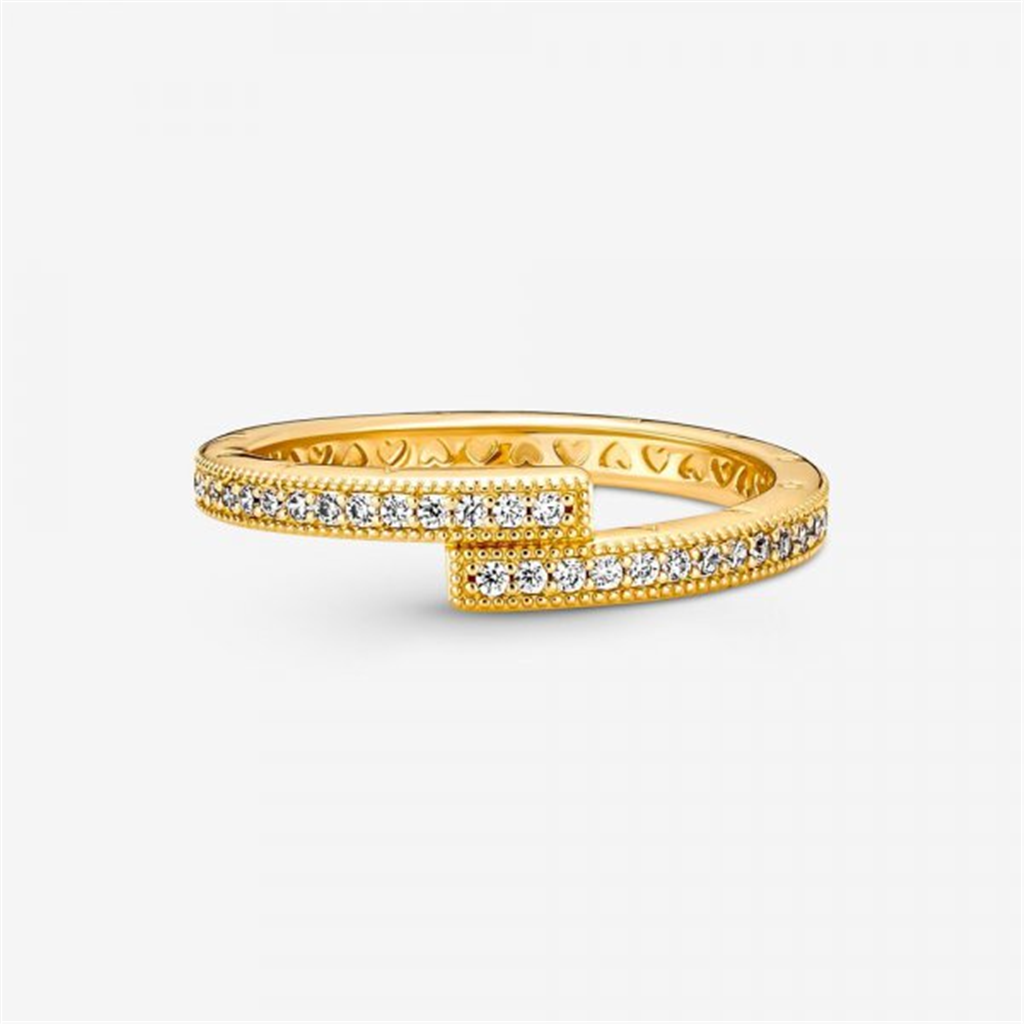 Pandora Signature Logo Sparkling Overlapping Ring Size 7.5