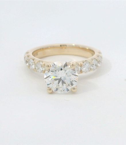 14K Yellow Gold 3.04 CTTW Lab Grown Diamond Round Shaped Engagment Ring.