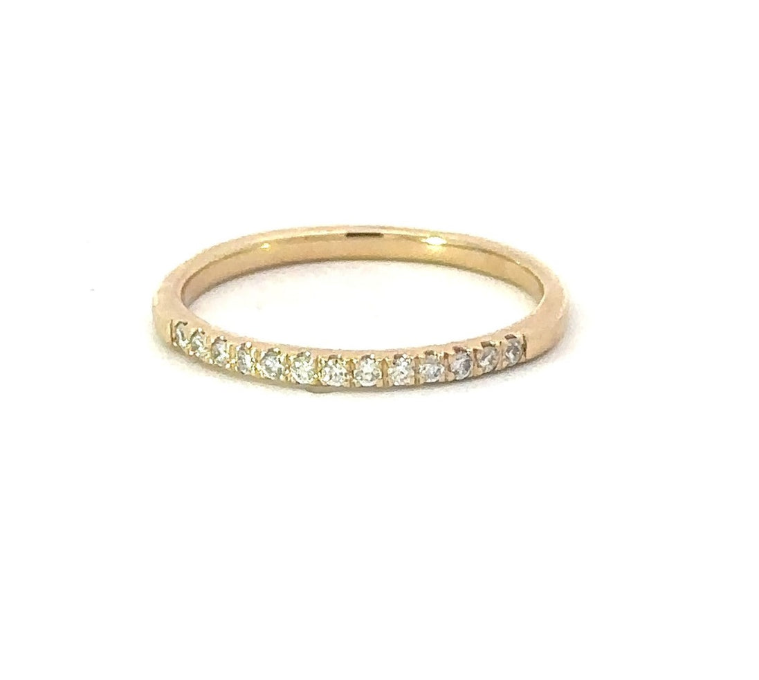 14K Yellow Gold 13Round .13 CTTW Diamond Band