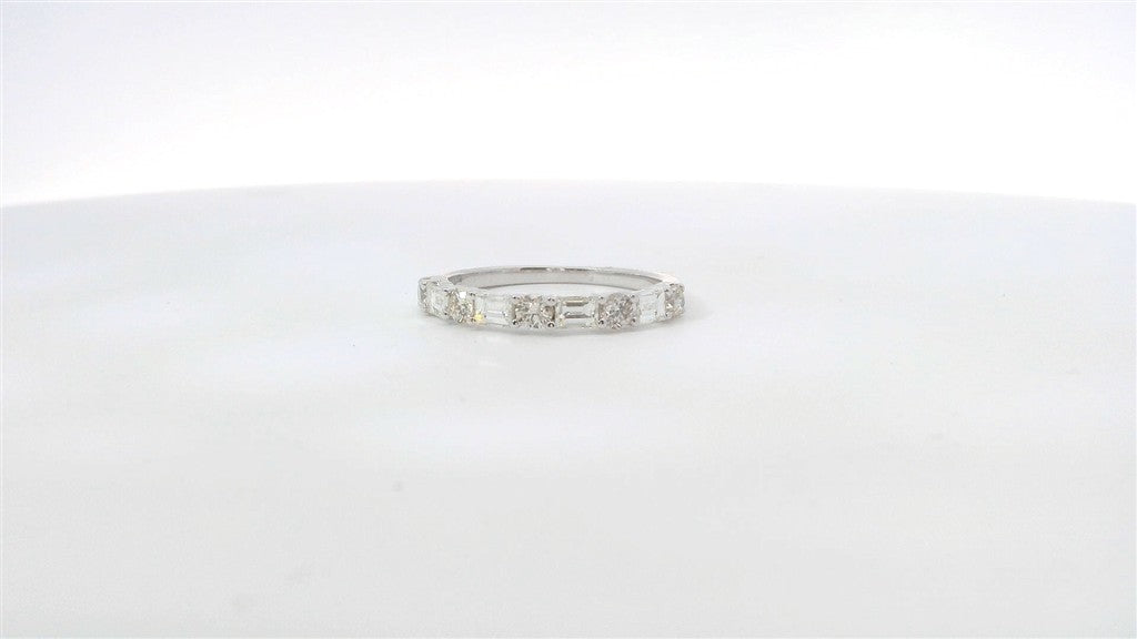 14K White Gold And 1.01 CTW Diamond Fashion Ring