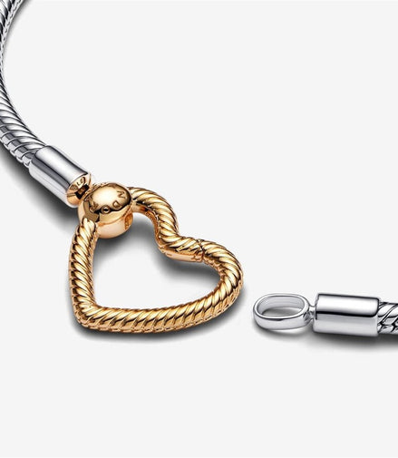 Pandora Moments Heart Closure Snake Chain Bracelet Size 18