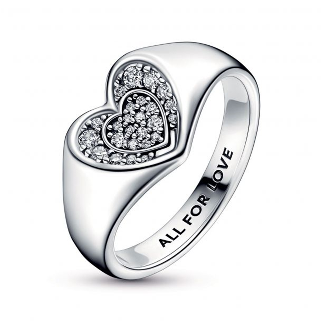 Pandora Moments Radiant Heart Pavé Signet Ring Size 6