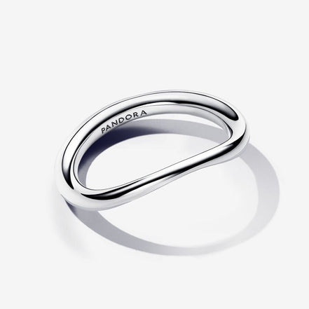 Pandora Essence Organically Shaped Band Ring Size 6