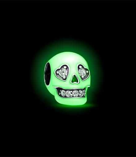 Pandora Moments Glow-In-The-dark Sparkling Skull Charm