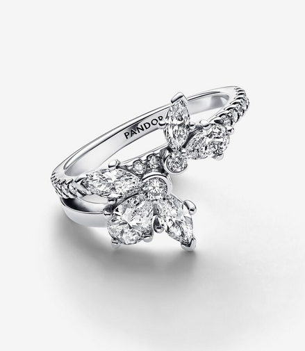 Pandora Timeless Sparkling Asymmetrical Herbarium Cluster Ring Size 6