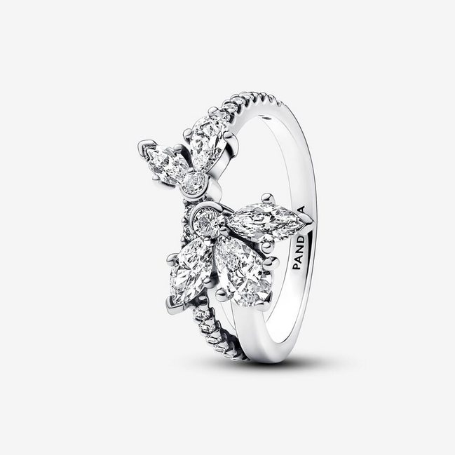 Pandora Timeless Sparkling Asymmetrical Herbarium Cluster Ring Size 7
