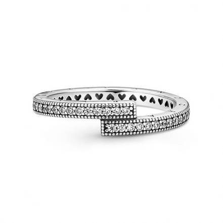 Pandora Signature Sparkling Overlapping Ring Size 7