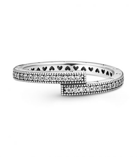 Pandora Signature Sparkling Overlapping Ring Size 7