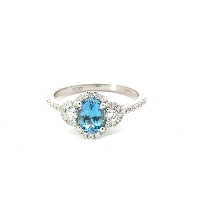 0.41 Diamond & 0.71 Ctw Aquamarine Oval Shaped Gemstone Ring