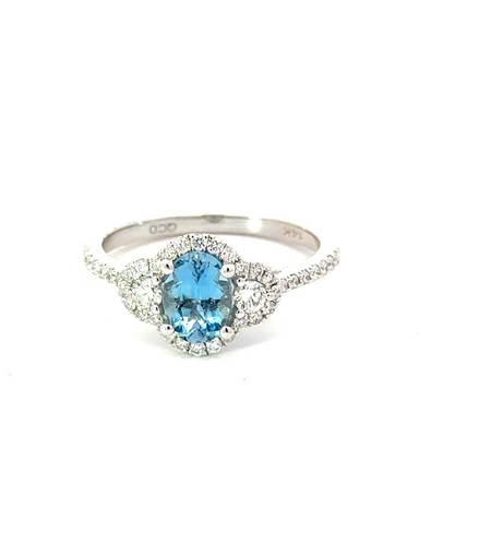 0.41 Diamond & 0.71 Ctw Aquamarine Oval Shaped Gemstone Ring
