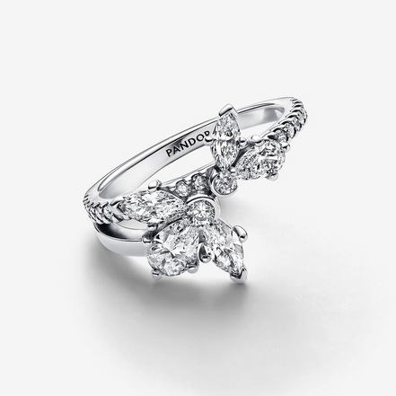 Pandora Timeless Sparkling Asymmetrical Herbarium Cluster Ring Size 7.5