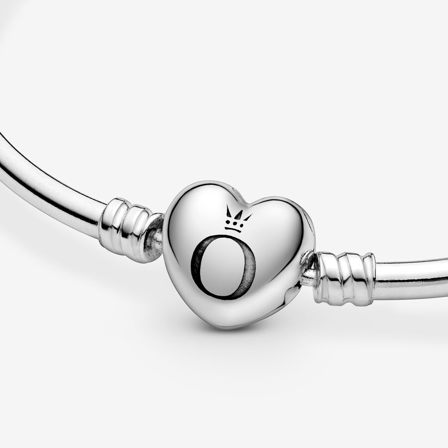 Pandora Moments Silver Heart Clasp Charm Bangle Bracelet Size 17