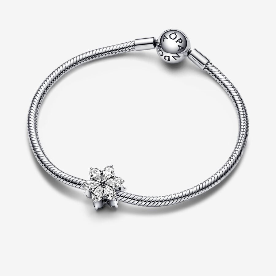 Pandora Timeless Sparkling Herbarium Cluster Charm