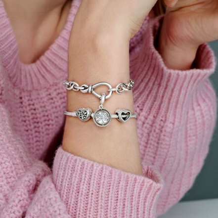 Pandora Moments Family Tree Heart Clasp Bracelet Size 21