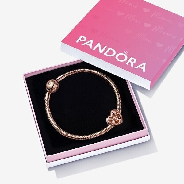 Pandora Rose Family Tree Heart Bracelet Gift Set  Size 19