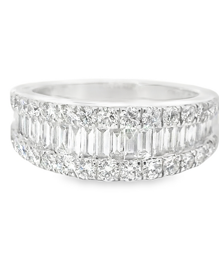 14K Gold Baguette And Diamond Fashion Ring