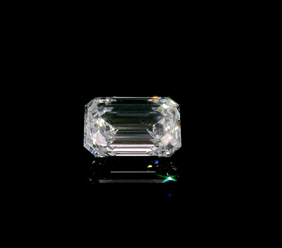 1.50 Emerald Cut Lab Grown Diamond F / Vs1 Igi