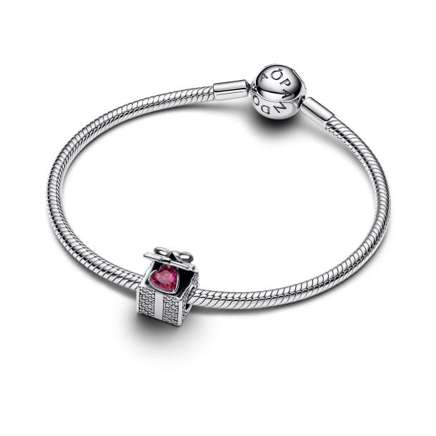 Pandora Moments Sparkling Gift Box Charm