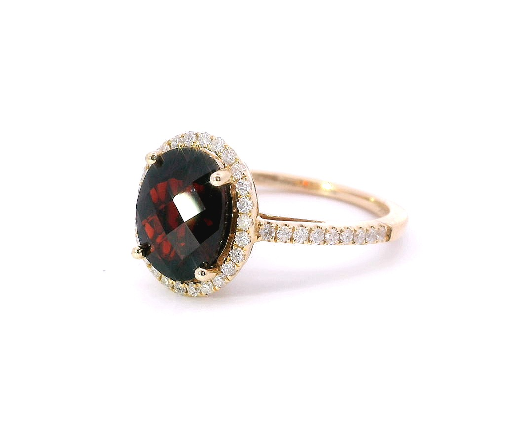 14K Yellow Gold Diamond And Garnent Fashion Ring