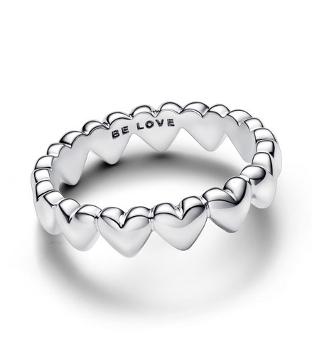 Pandora Moments Row of Hearts Ring Size 6