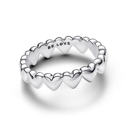 Pandora Moments Row of Hearts Ring Size 6