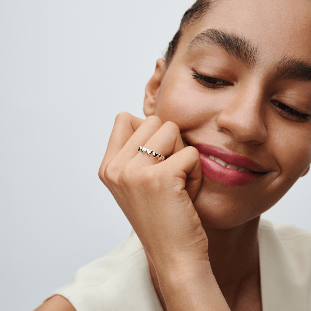 Pandora Moments Row of Hearts Ring Size 4.5