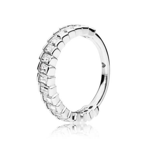 Pandora Timeless Glacial Beauty Ring Size 7.5