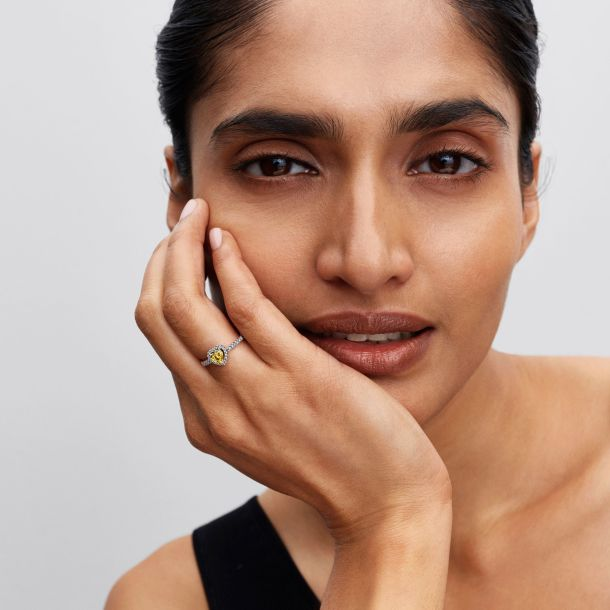 Pandora Sparkling Yellow Elevated Heart Ring Size 7