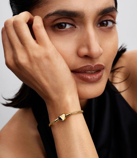 Pandora Moments 14K Gold-Plated Heart Clasp Snake Chain Bracelet Size 19