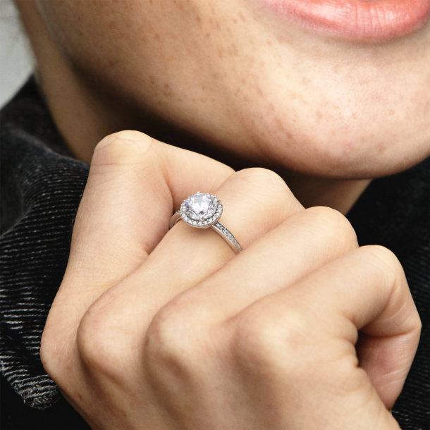 Round Sparkle Halo Ring Size 9