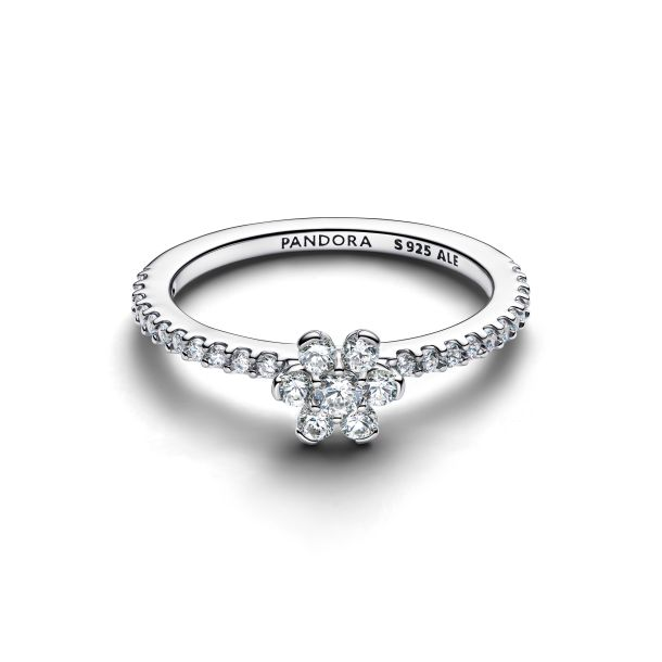 Pandora Sparkling Flower Ring Size 6