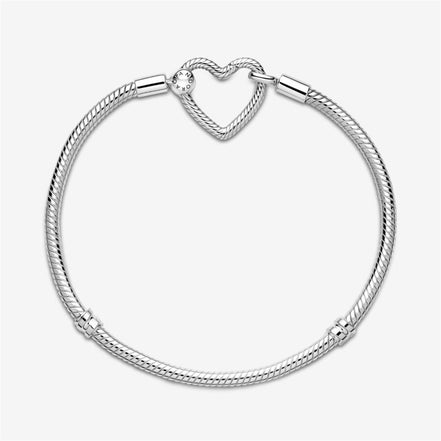 Pandora Moments Heart Closure Snake Chain Bracelet Size 21
