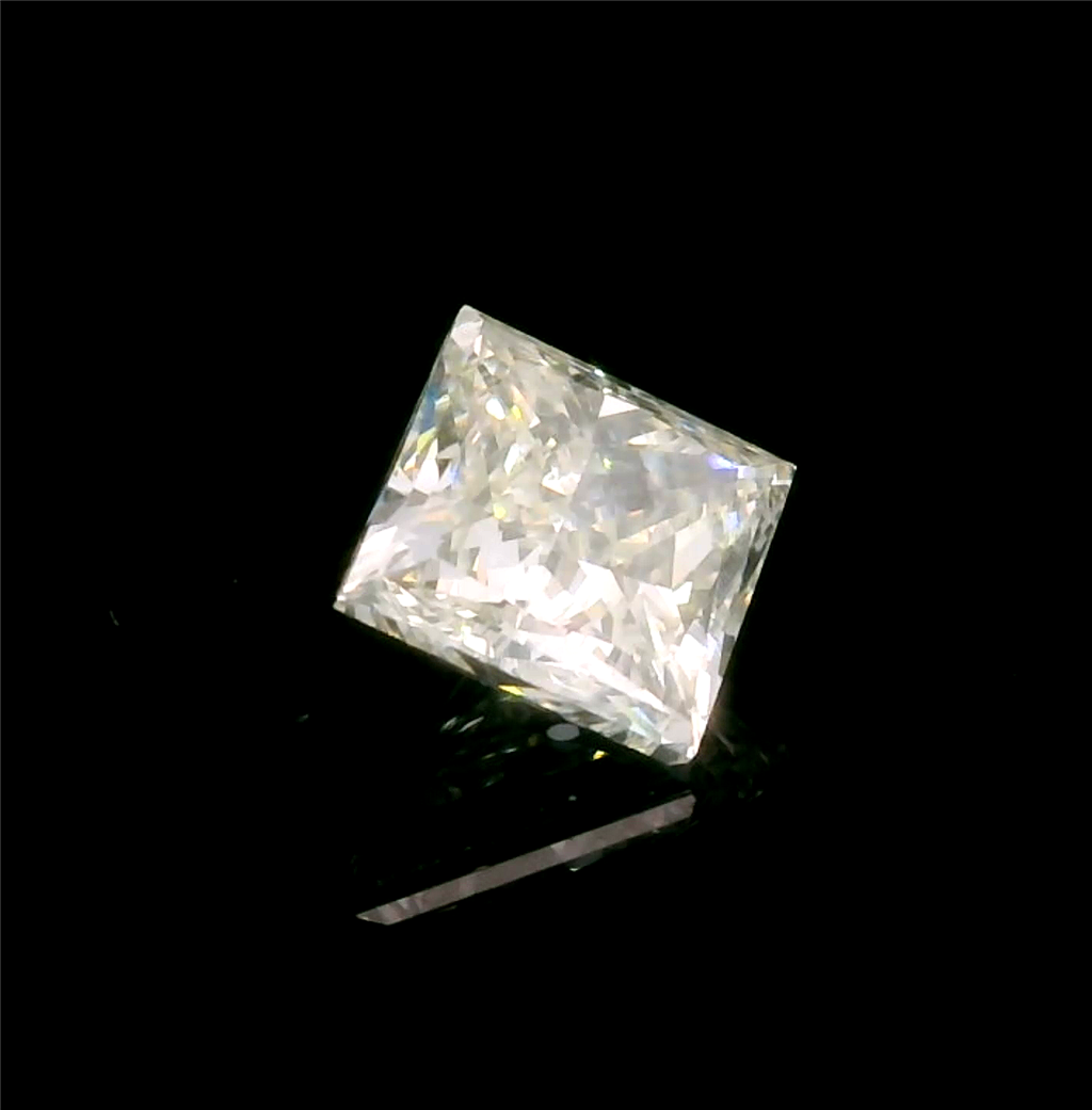 .95 Ctw Princess Cut Natural Diamond