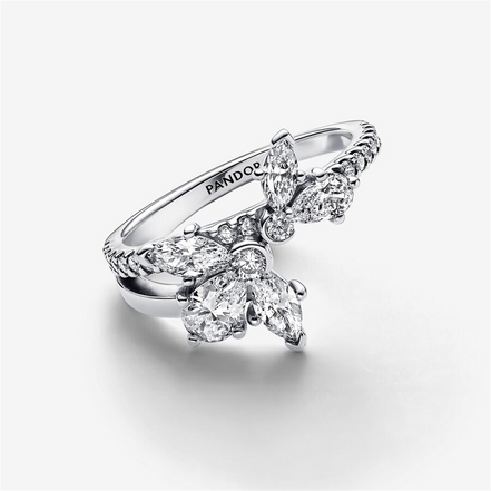 Pandora Timeless Sparkling Asymmetrical Herbarium Cluster Ring Size 6