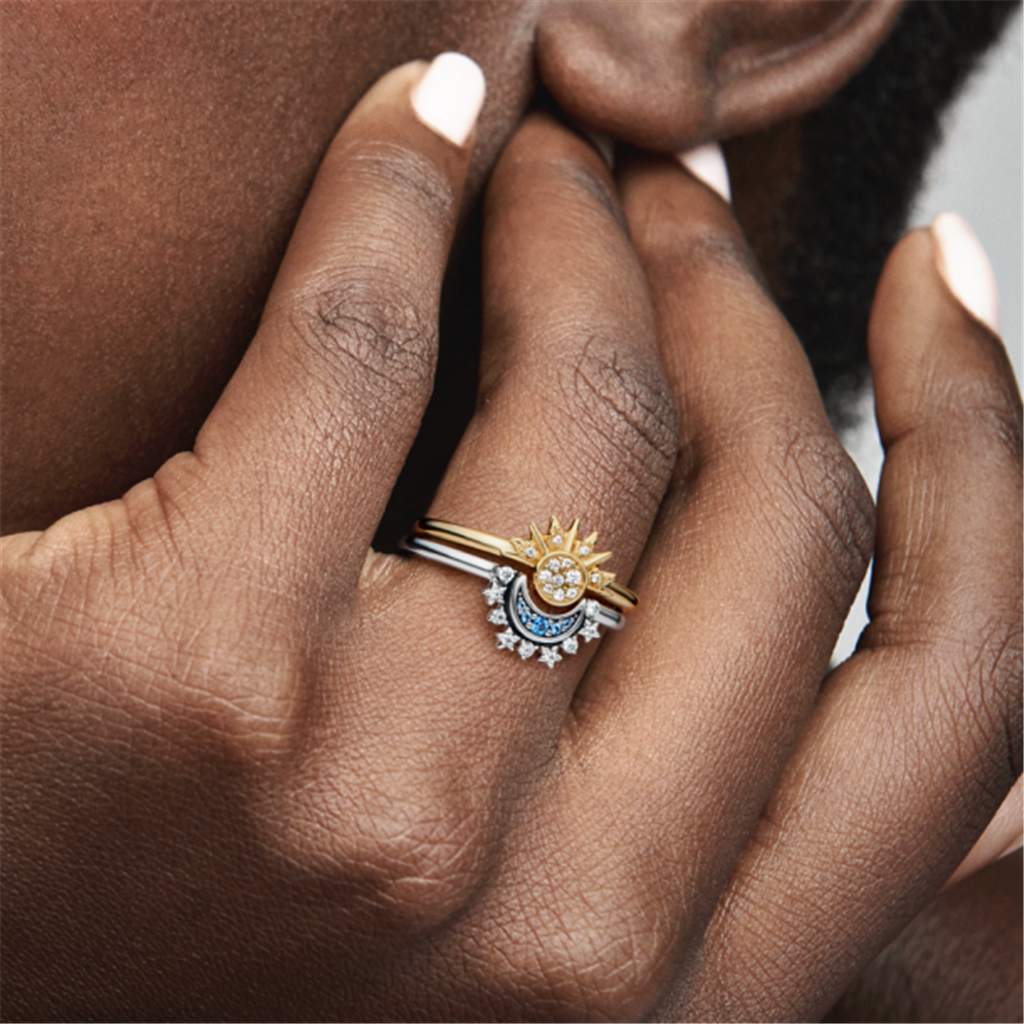 Pandora Celestial Blue Sparkling Moon Ring Size 60