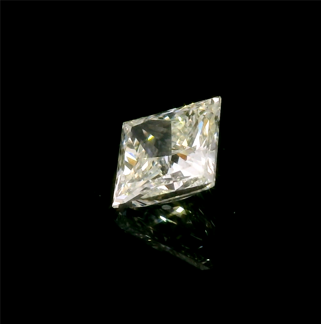 .95 Ctw Princess Cut Natural Diamond