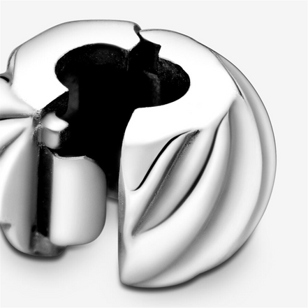 Pandora Moments Polished Feathered Clip Charm