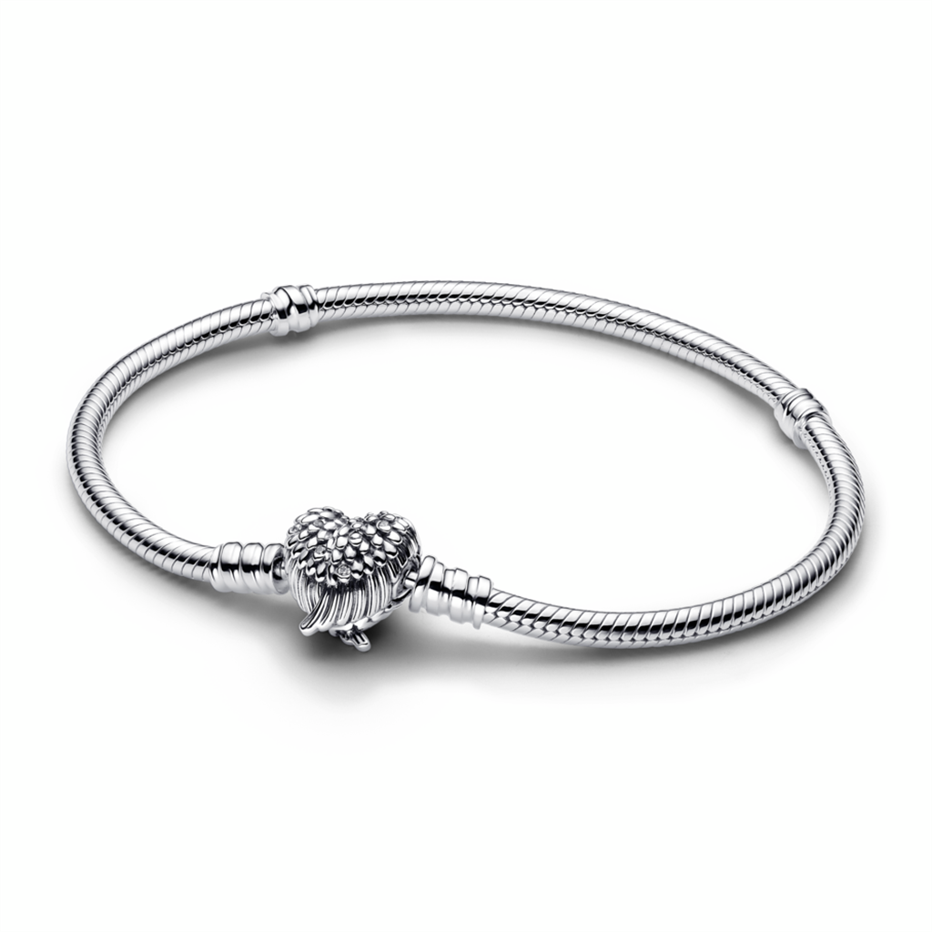 Pandora Moments Heart Wings Clasp Snake Chain Bracelet Size 19